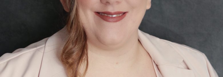 Manda Knight, Virtual Marketing Assistant